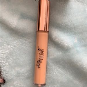 Becca foundation & pretty vulgar concealer